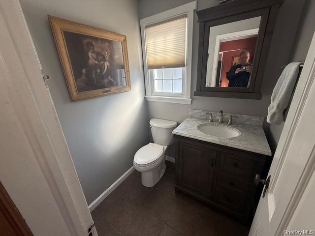201 Stuyvesant Avenue, Merrick, NY 11566