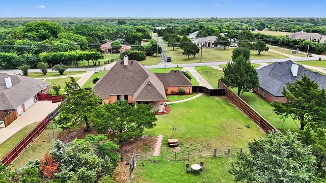 3951 Joe Wilson Rd Road, Midlothian, TX 76065