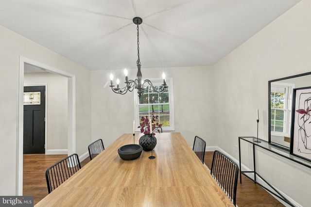 68 JOHNSON DR, Belle Mead, NJ 08502
