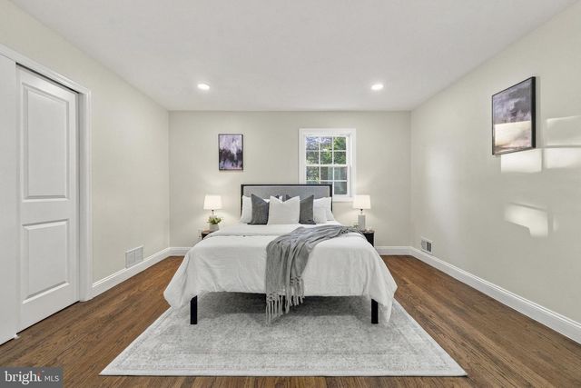 68 JOHNSON DR, Belle Mead, NJ 08502