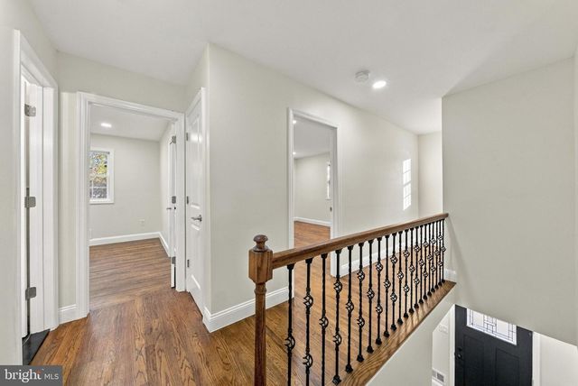 68 JOHNSON DR, Belle Mead, NJ 08502