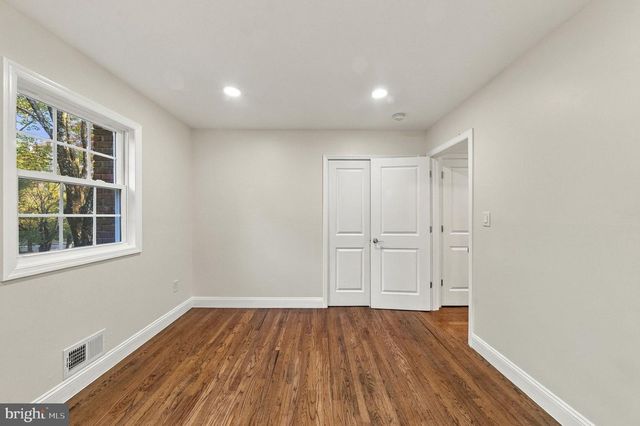 68 JOHNSON DR, Belle Mead, NJ 08502