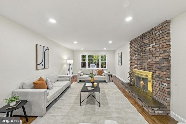 68 JOHNSON DR, Belle Mead, NJ 08502