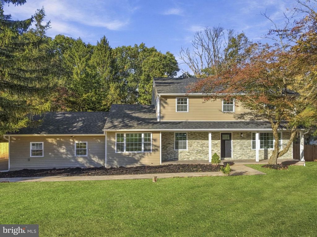 68 JOHNSON DR, BELLE MEAD, NJ 08502 — photo 2