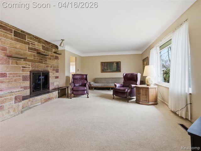 192 Booth Road, Troy, MI 48085