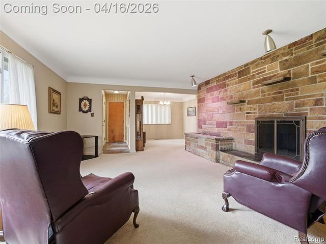 192 Booth Road, Troy, MI 48085