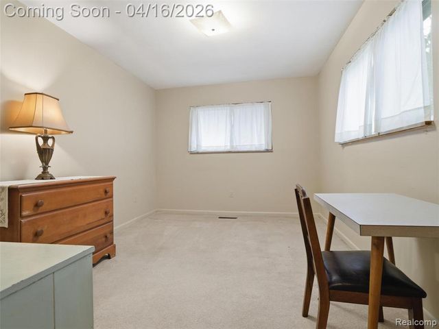 192 Booth Road, Troy, MI 48085