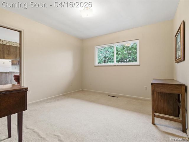 192 Booth Road, Troy, MI 48085