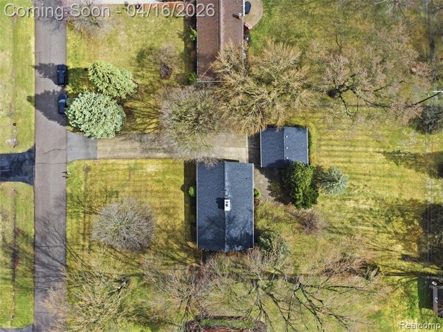 192 Booth Road, Troy, MI 48085