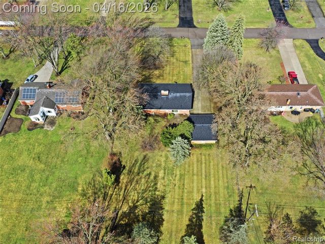 192 Booth Road, Troy, MI 48085