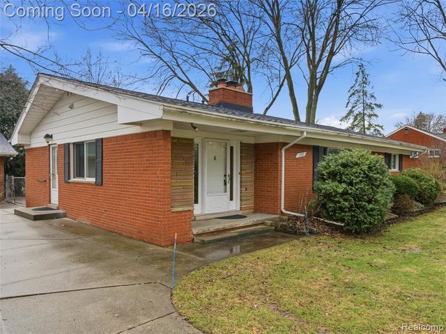 192 Booth Road, Troy, MI 48085