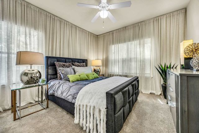 625 Stassney Lane E 06-6204, Austin, TX 78745