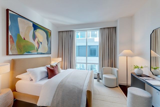 150 Seaport Blvd PH2C, Boston, MA 02210