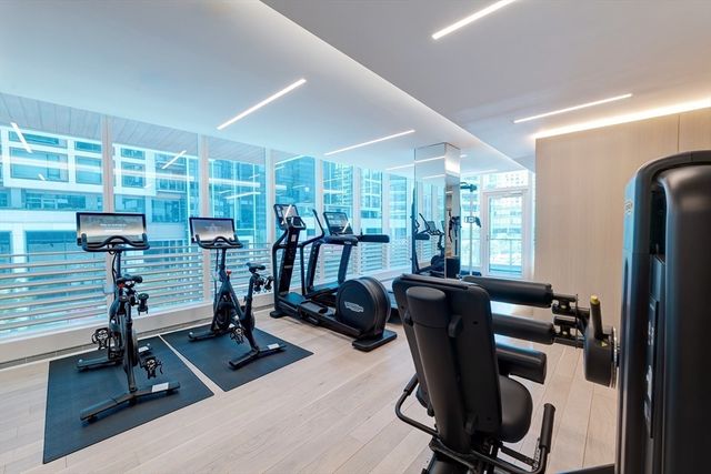 150 Seaport Blvd PH2C, Boston, MA 02210