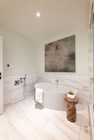 150 Seaport Blvd PH2C, Boston, MA 02210