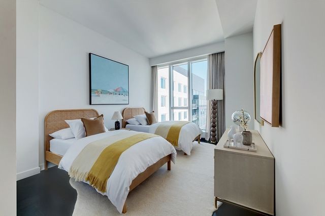 150 Seaport Blvd PH2C, Boston, MA 02210