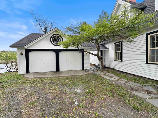 2 Pine Street, Windsor, VT 05089