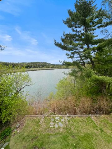 2 Pine Street, Windsor, VT 05089