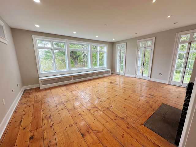 2 Pine Street, Windsor, VT 05089