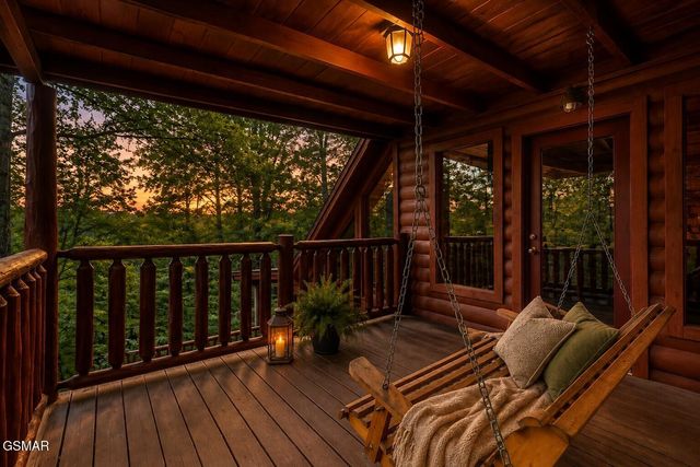 1904 Rhododendron Lane, Sevierville, TN 37876
