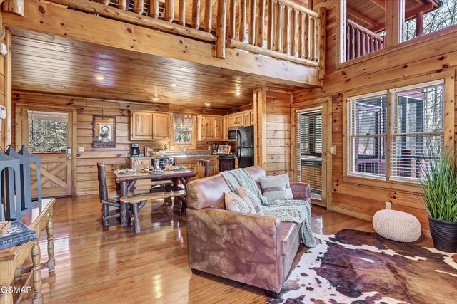 1904 Rhododendron Lane, Sevierville, TN 37876