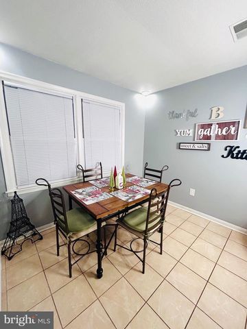 8 MEADOW PL, Waldorf, MD 20601