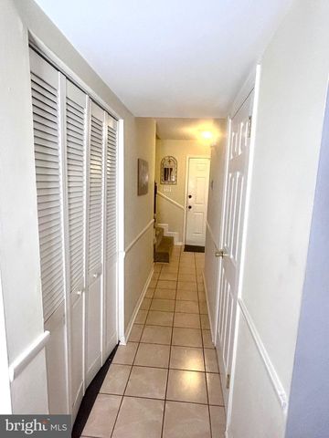 8 MEADOW PL, Waldorf, MD 20601