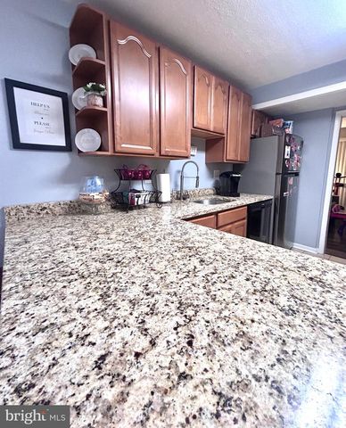 8 MEADOW PL, Waldorf, MD 20601