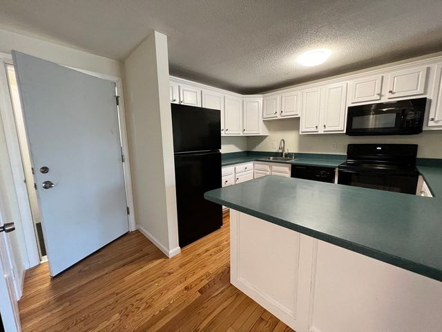 20 Abbey Rd 306, Leominster, MA 01453
