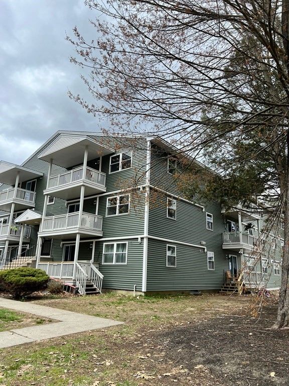 20 Abbey Rd 306, Leominster, MA 01453