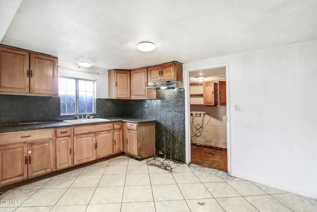 9847 Palmetto Avenue, Fontana, CA 92335