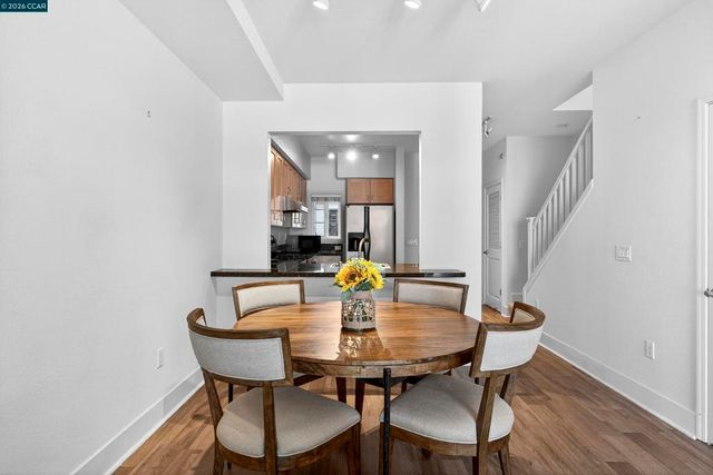 1517 1517 Brunswig Ln, Emeryville, CA 94608