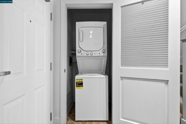 1517 1517 Brunswig Ln, Emeryville, CA 94608