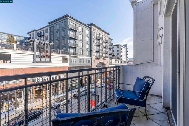 1517 1517 Brunswig Ln, Emeryville, CA 94608