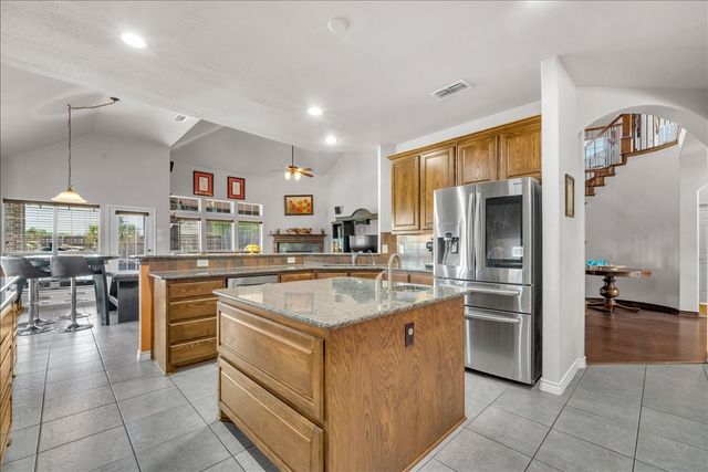 2824 Stackhouse Street, Fort Worth, TX 76244