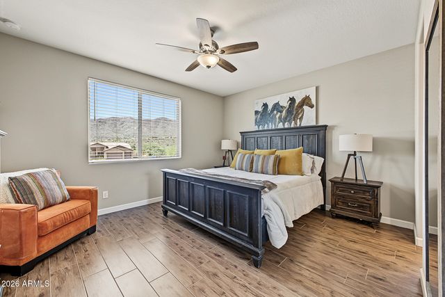 305 W LEANN Lane, New River, AZ 85087