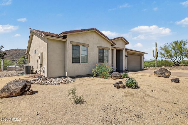 305 W LEANN Lane, New River, AZ 85087