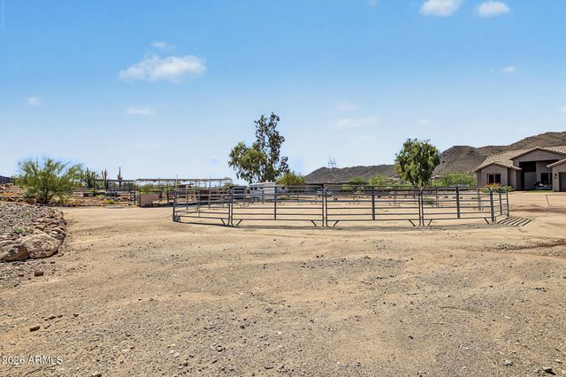 305 W LEANN Lane, New River, AZ 85087