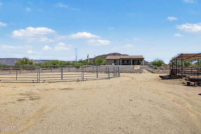 305 W LEANN Lane, New River, AZ 85087