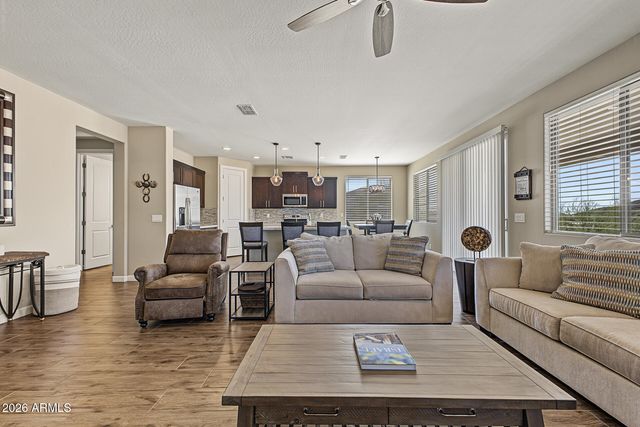 305 W LEANN Lane, New River, AZ 85087