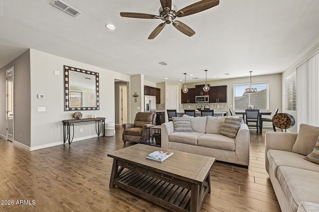 305 W LEANN Lane, New River, AZ 85087