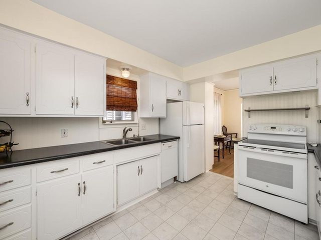 328 5th Avenue S, South Saint Paul, MN 55075