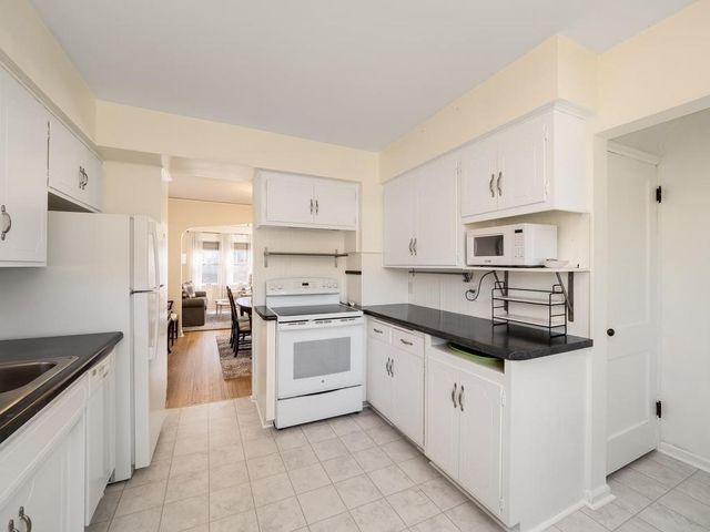 328 5th Avenue S, South Saint Paul, MN 55075