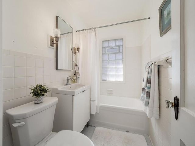 328 5th Avenue S, South Saint Paul, MN 55075