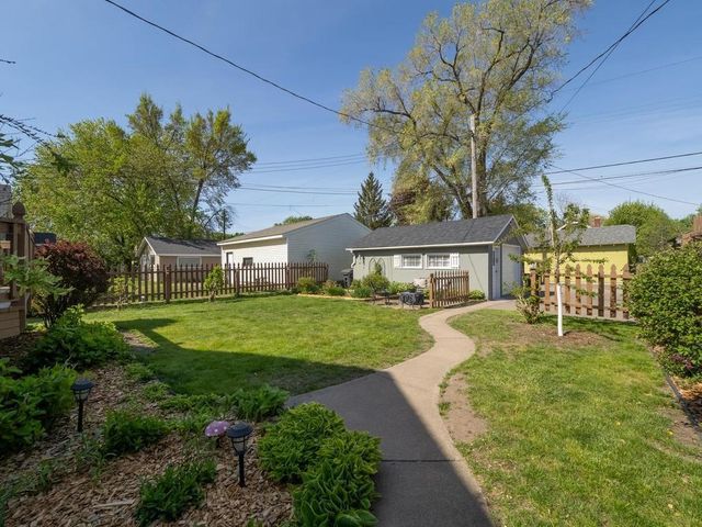 328 5th Avenue S, South Saint Paul, MN 55075