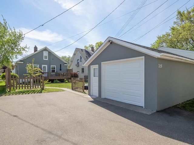 328 5th Avenue S, South Saint Paul, MN 55075