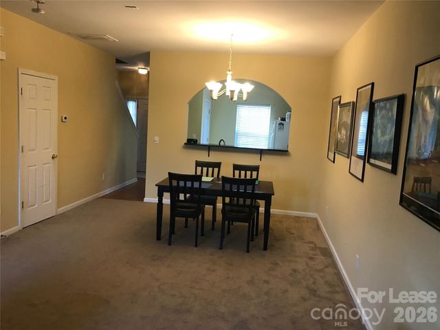 2224 Winthrop Chase Drive, Charlotte, NC 28212