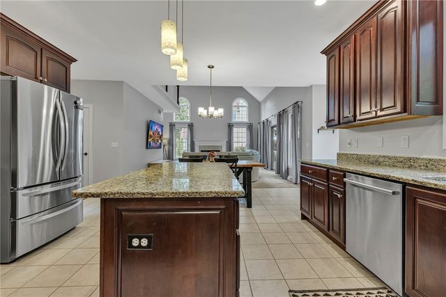 166 Eric Dr, Brighton Twp, PA 15009