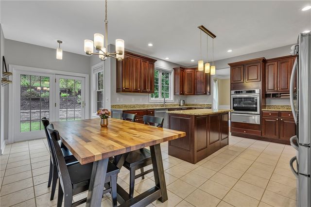 166 Eric Dr, Brighton Twp, PA 15009