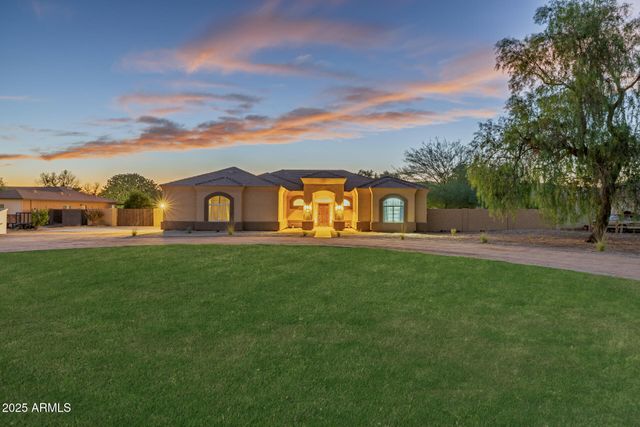 6532 N 185TH Avenue, Waddell, AZ 85355